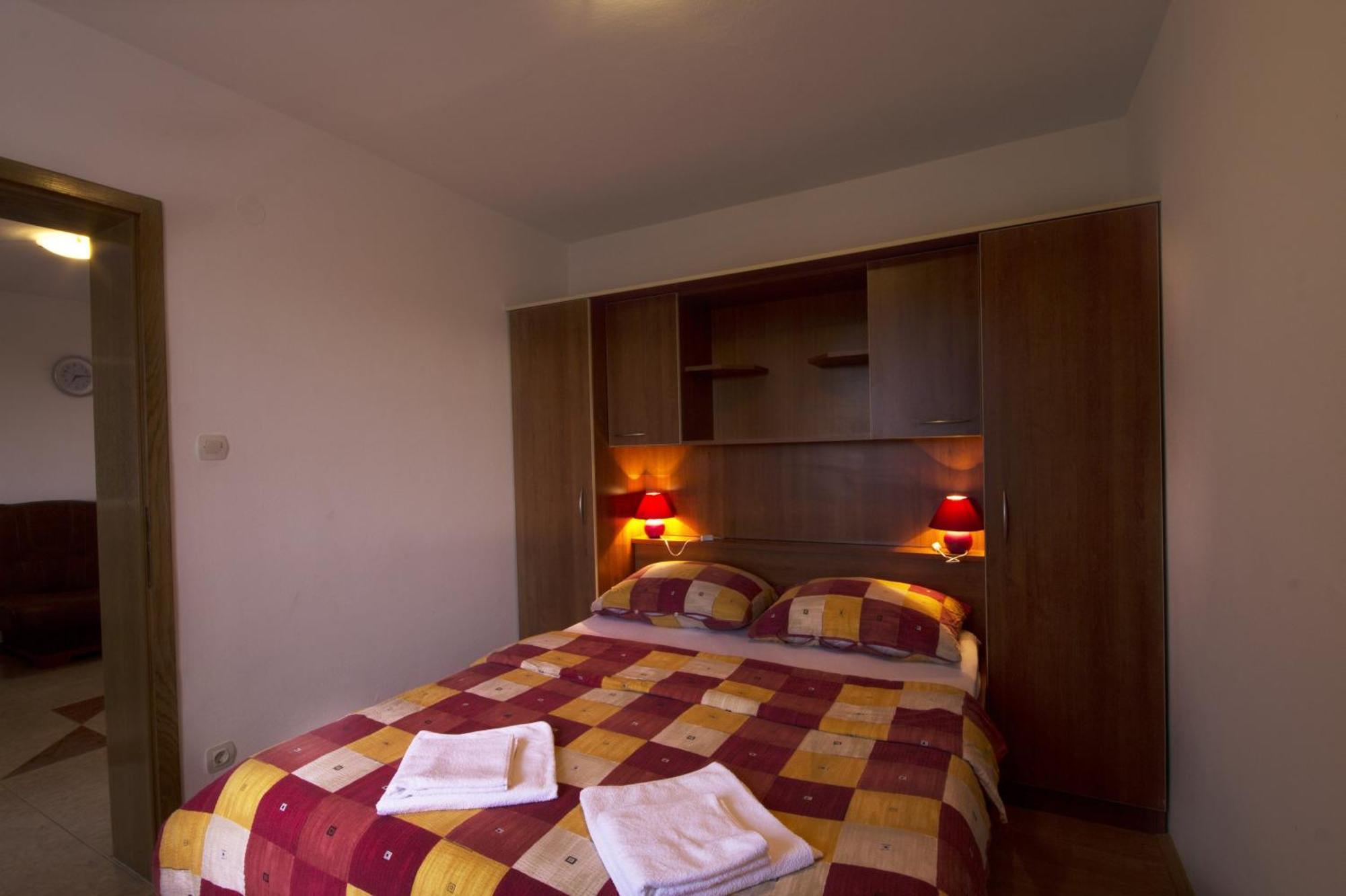 Apartmani Vila Caska Zimmer foto