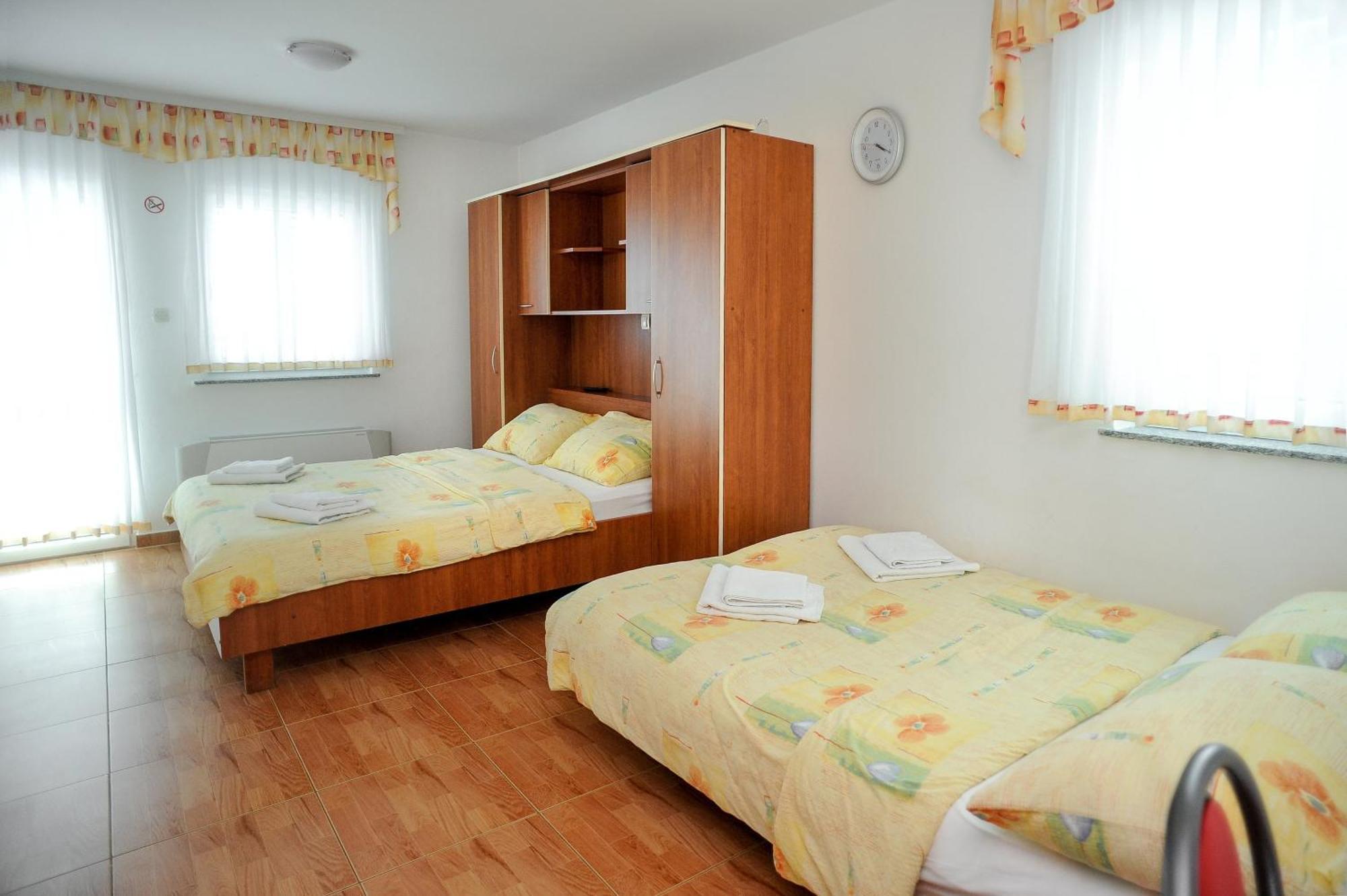 Apartmani Vila Caska Zimmer foto
