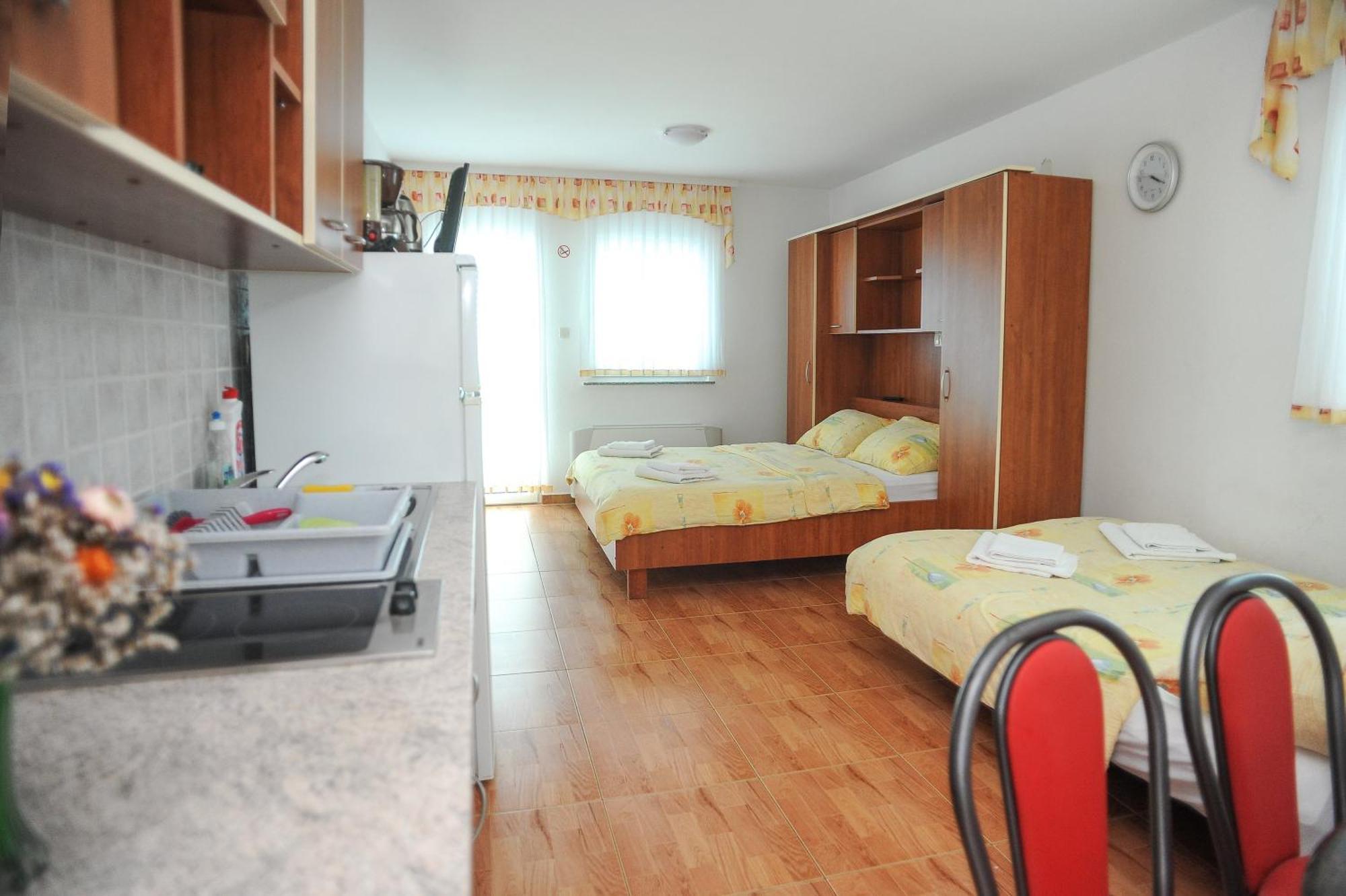 Apartmani Vila Caska Zimmer foto